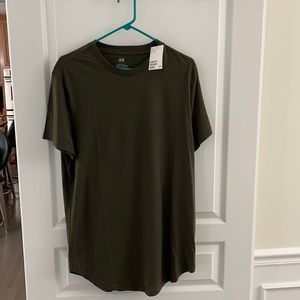 H&M long fit green tee